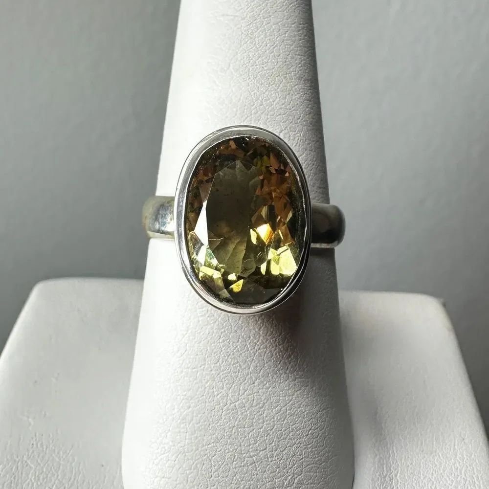 NWT Faceted 10x14mm Lemon Quartz solitaire ring in Bali sterling silver!